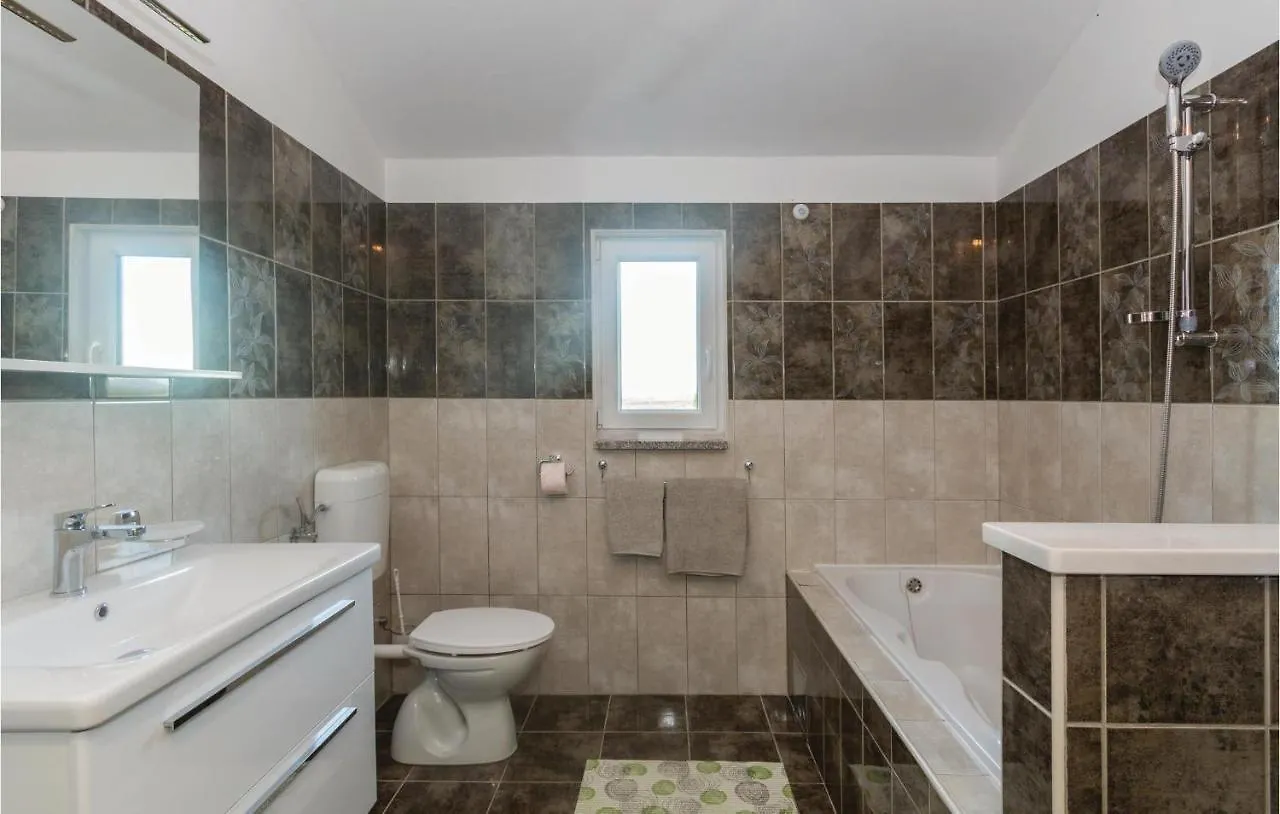 Stunning Apartment In Barban With Wifi